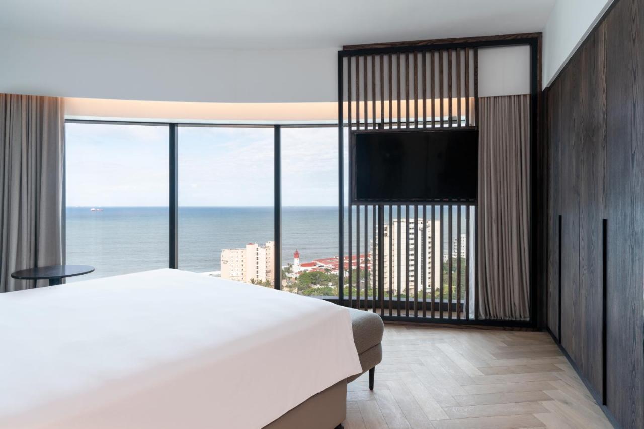 Radisson Blu Hotel, Umhlanga Hotel 4*